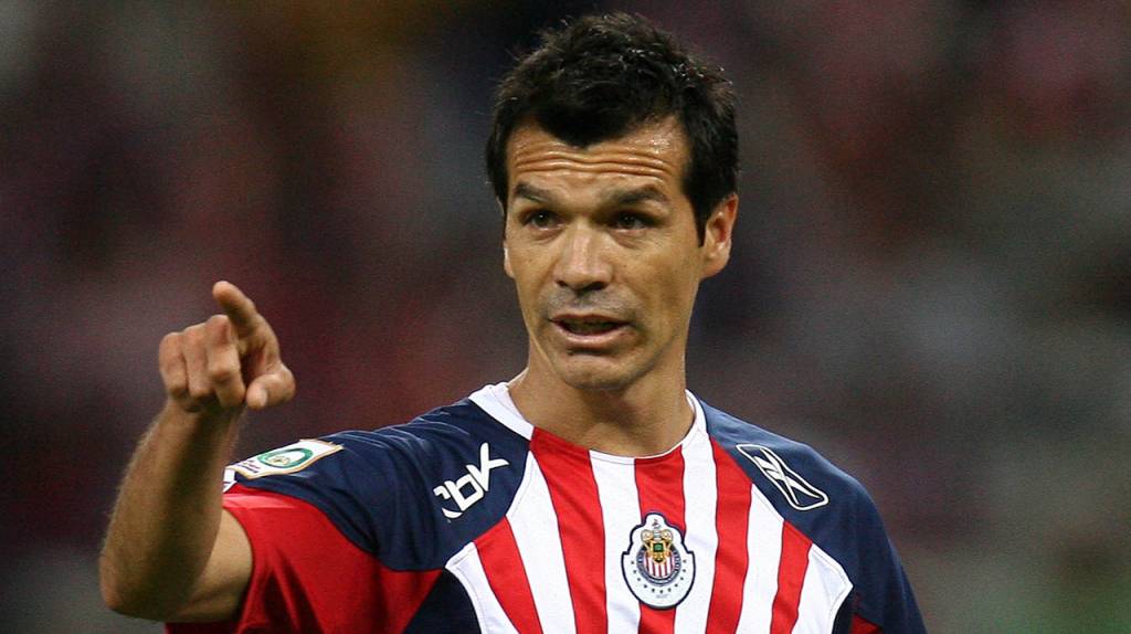 Clásico Nacional: ¿Equipazo? No, es el XI de la vergüenza de Chivas